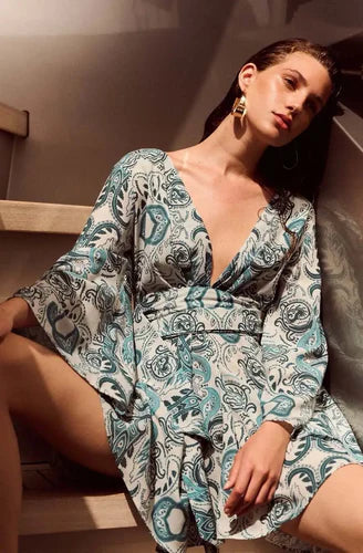 Elizabeth LaGre - From Greek theater costumes to chic fashion