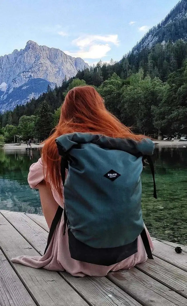 Braasi Industry - Ręcznie robione plecaki miejskie z tętniącej życiem praskiej dzielnicy Holešovice