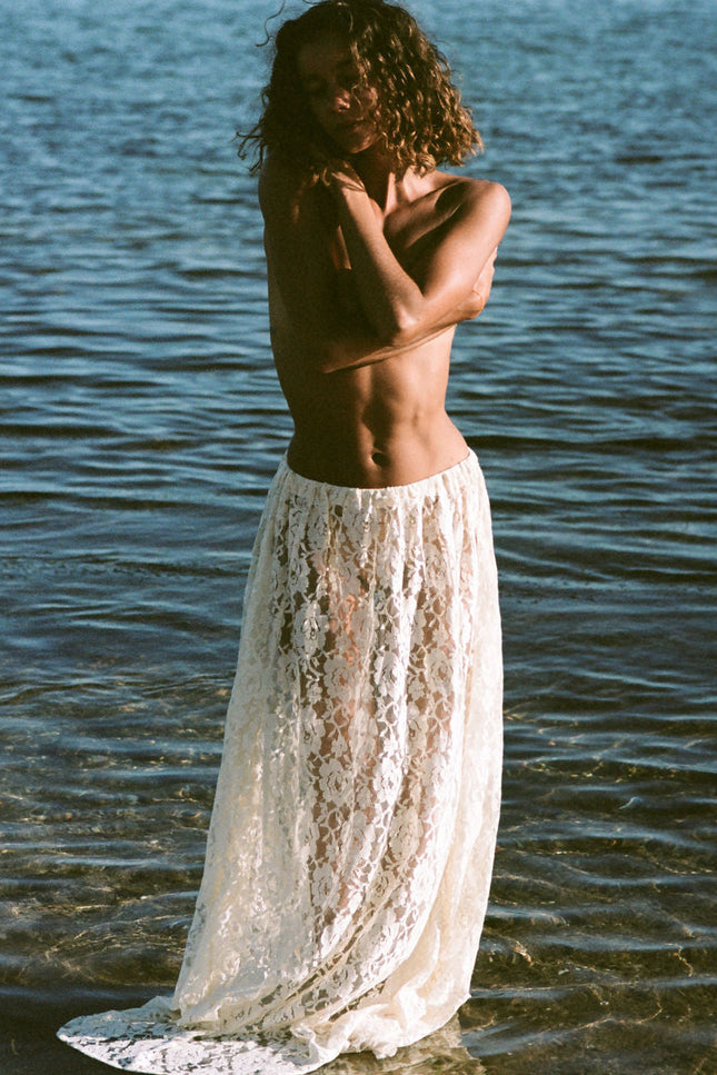 A Perfect Nomad | Lace Slip Skirt