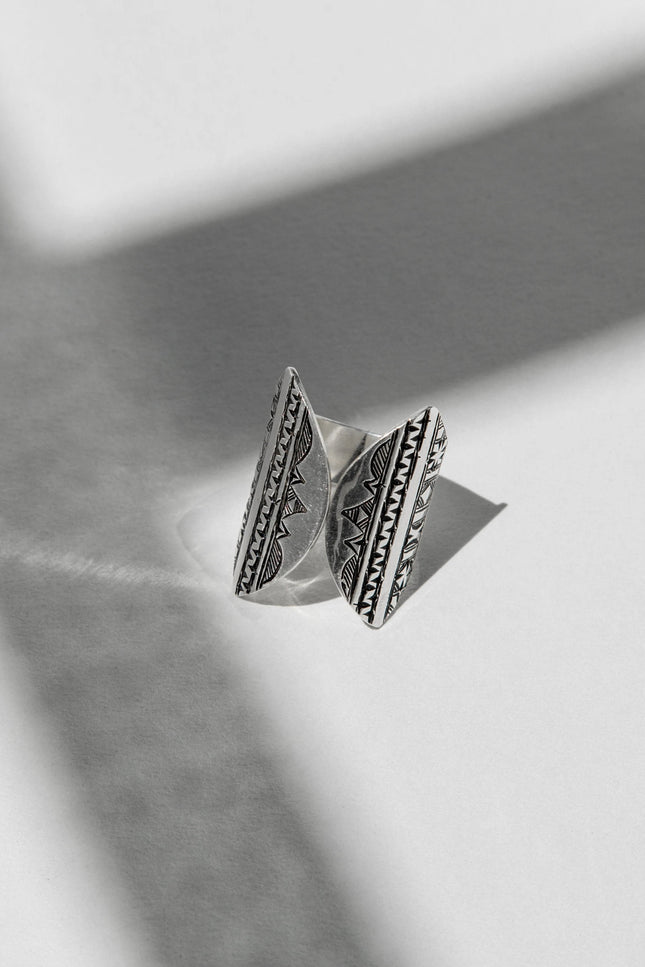Yelli Jewels | Grey Window Ring