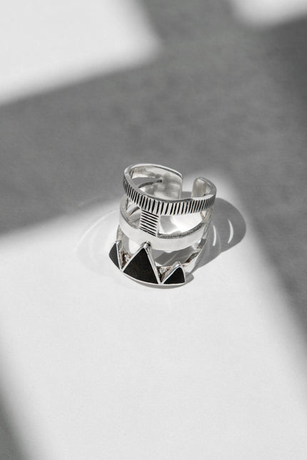Yelli Jewels | Grey Eben Ring