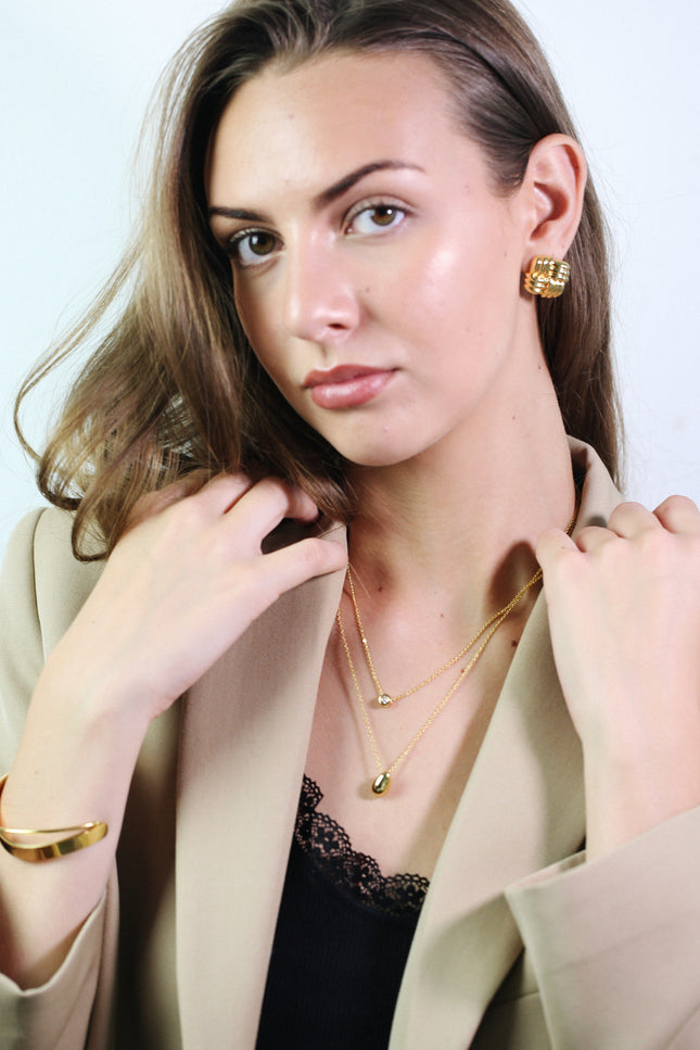 Miss Cecilia | Egg Necklace