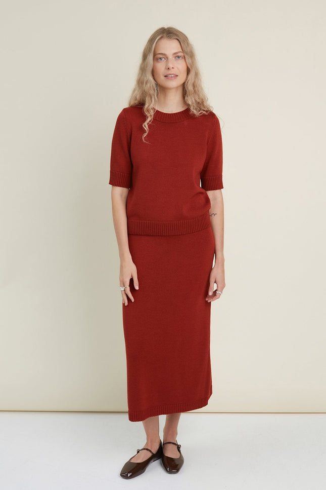 Monala | Knitted Merino Wool Skirt in Rust