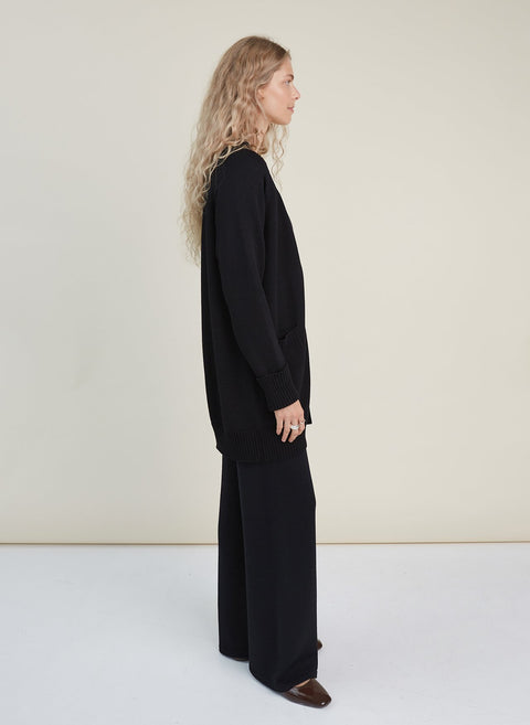 Monala | Knitted Merino Wool Cardigan with Pockets in Black