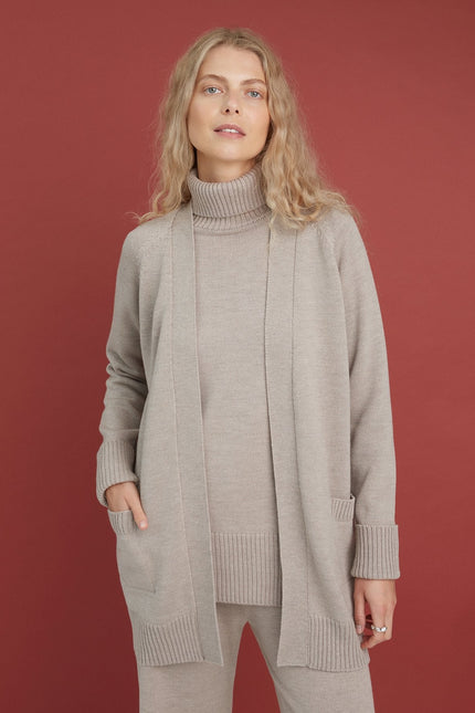 Monala | Knitted Merino Wool Cardigan with Pockets in Chocolate