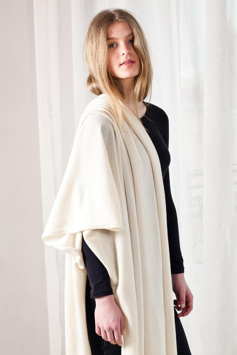 Krista Elsta I Off-white cashmere scarf