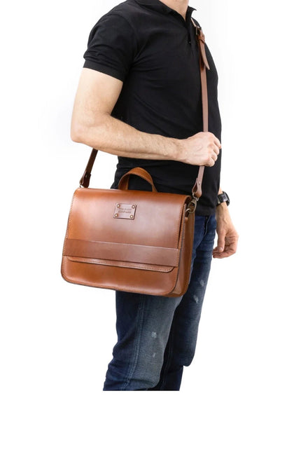 The Dust Company | Shoulder bag Messenger Mod 160 brown