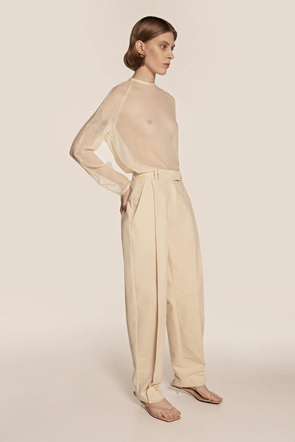 Selera | Item 2. Ivory trousers