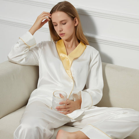 Soft Strokes Silk | Daffodils Long Sleeve Pyjamas Set