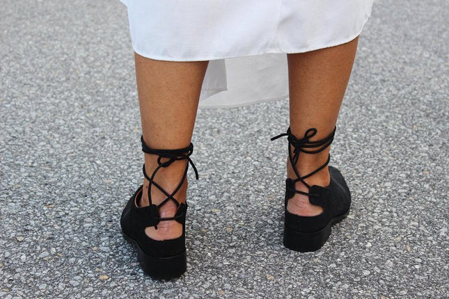Entrudo | Careto Flat shoes with lace black
