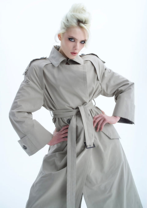 Ramune Piekautaite I Trencz z paskiem