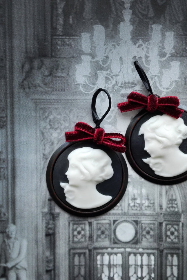 Poporcelain | Dark Romance Goddess Round Cameo Drop Earrings