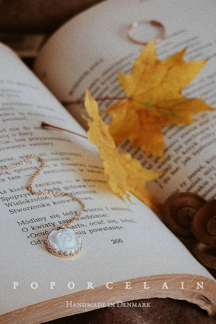 Poporcelain | Moonlight Rose Pendant Necklace