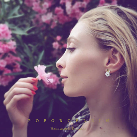 Poporcelain | Strawberry Flower Studs