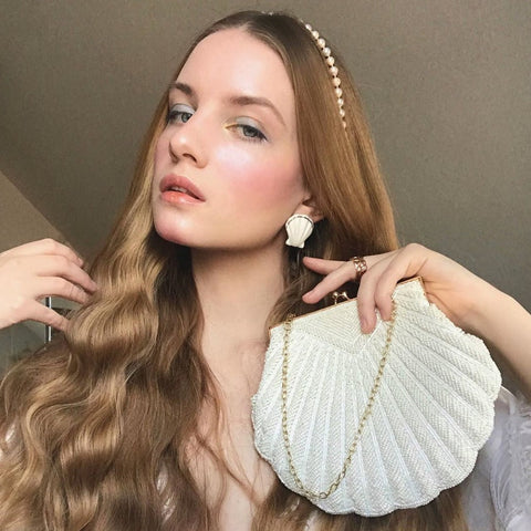 Poporcelain | Clam Shell Statement Studs