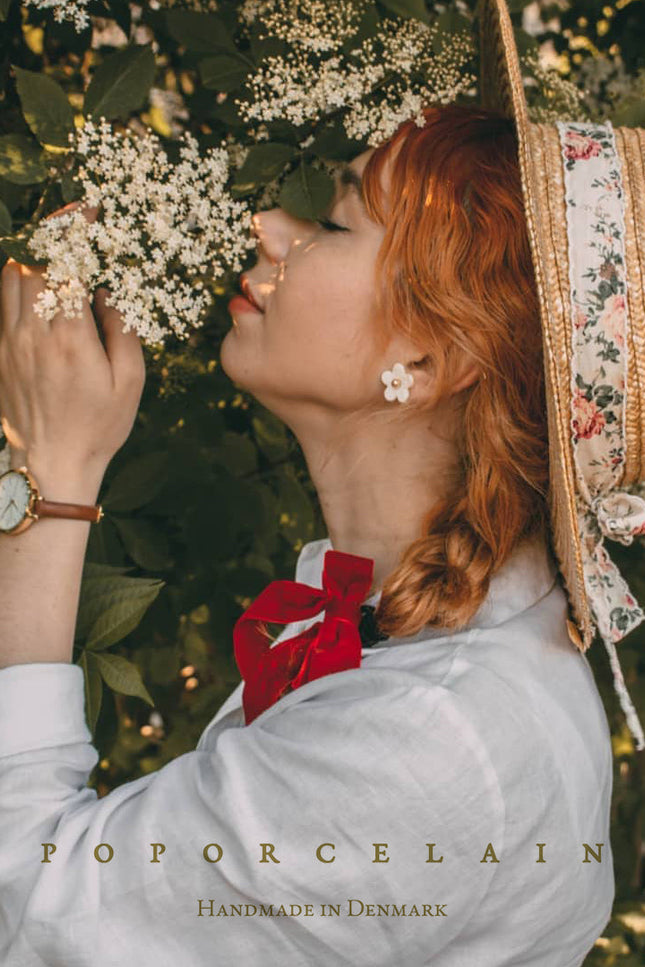 Poporcelain | Everyday Daisy Studs