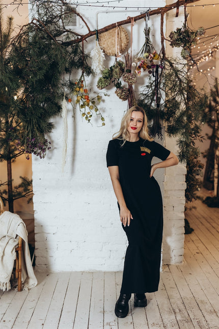 RADADA | Maxi dress Crown and Red Lips