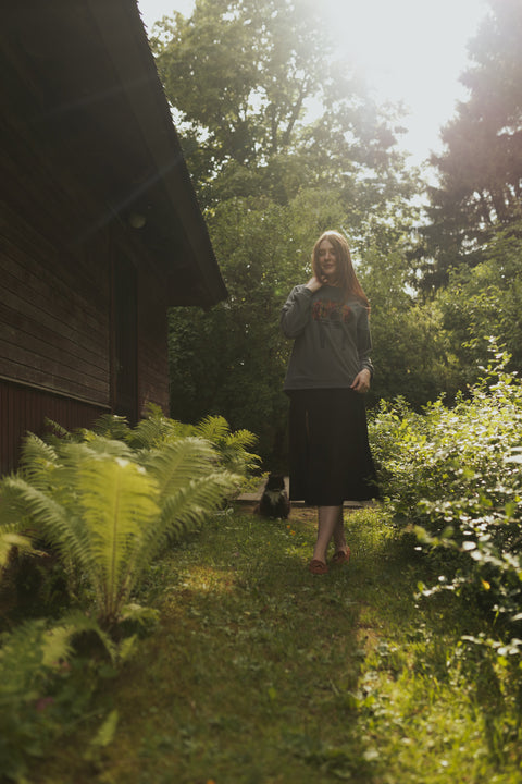 RADADA | BLUZA DZIEWCZYNA Z KWIATOWĄ KORONĄ