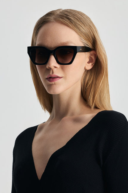 Faos Concept I SKYROS IN EREVOS BLACK WITH PURPLE GRADIENT LENSES