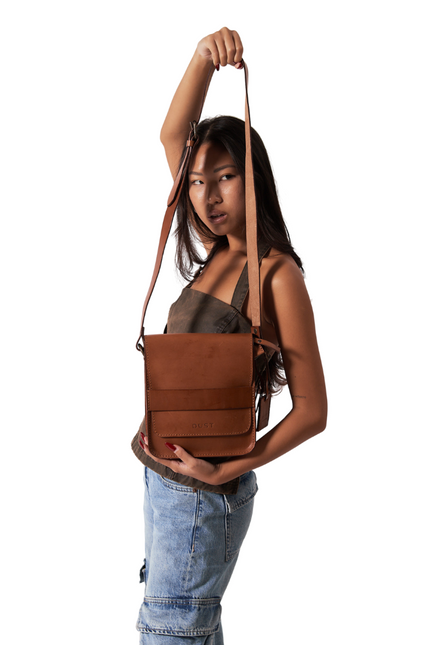 The Dust Company | Shoulder bag Messenger Mod 114 brown