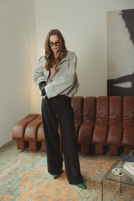 Mid-rise Straight Wool Trousers with Pleats