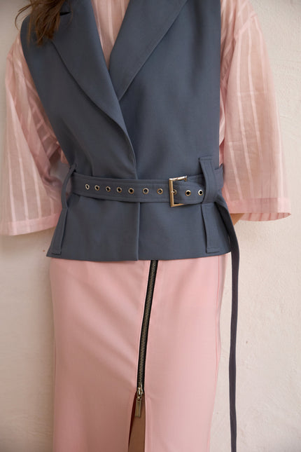 Moment 4. Oversized Pink Cotton Top