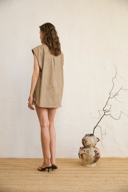 Selera | Sleeveless Cotton Shirt