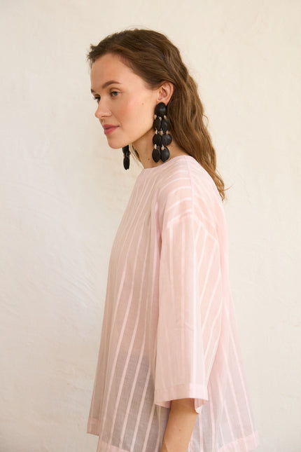 Moment 4. Oversized Pink Cotton Top