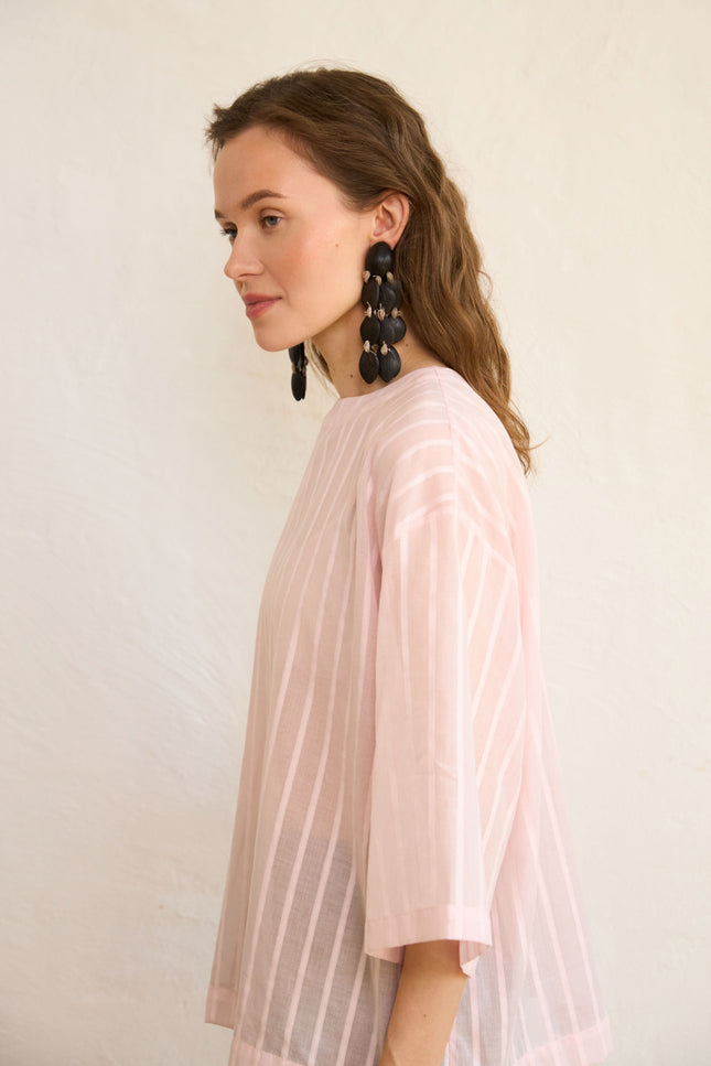 Selera | Moment 4. Oversized Pink Cotton Top