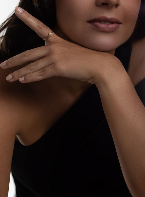 Pas de Marque | Pierścionek z pereł słodkowodnych wypełniony złotem Rosée