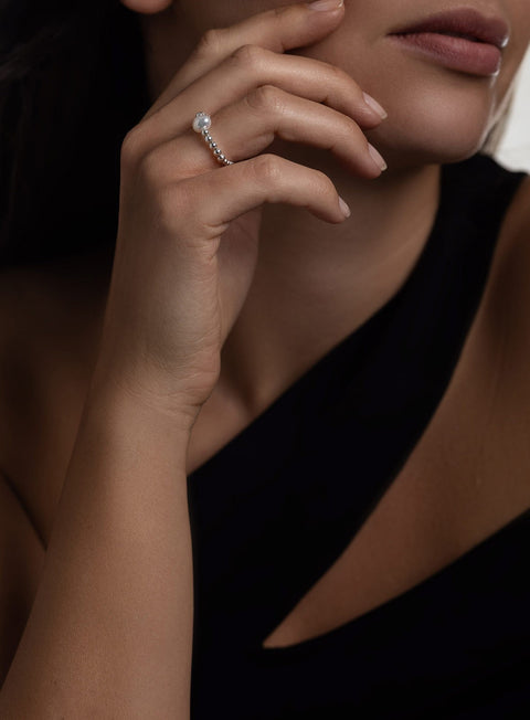 Pas de Marque | Pierścionek ze srebra próby 925 z perłą słodkowodną Rosée