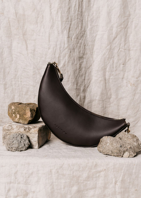 Estimon | Shoulder bag Mini Hobo corn leather chocolate