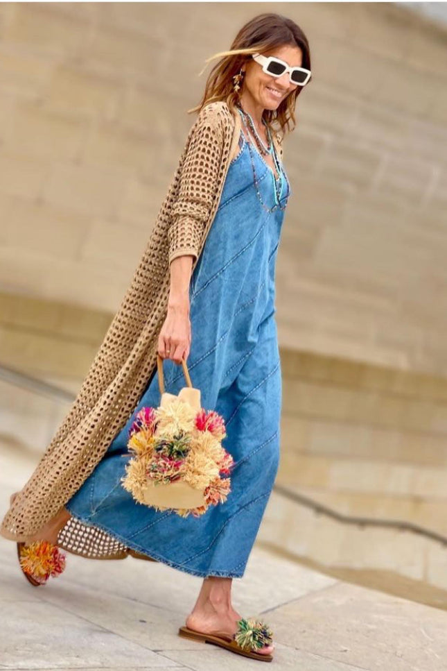 Entrudo | Lalim Bucket Bag with raffia flowers