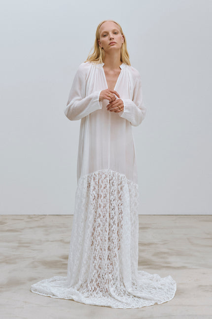 A Perfect Nomad | Dress Carrie