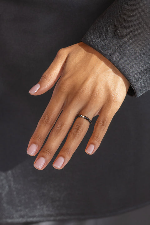 Pas de Marque | Black spinel ring Pas Petit