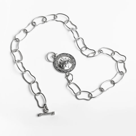 Yelli Jewels | Medallion Simple Chain Necklace