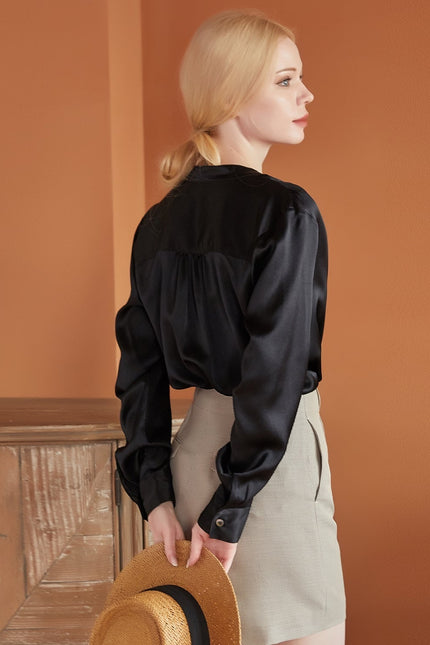 Soft Strokes Silk | Bluzka z dekoltem Y Eshonai