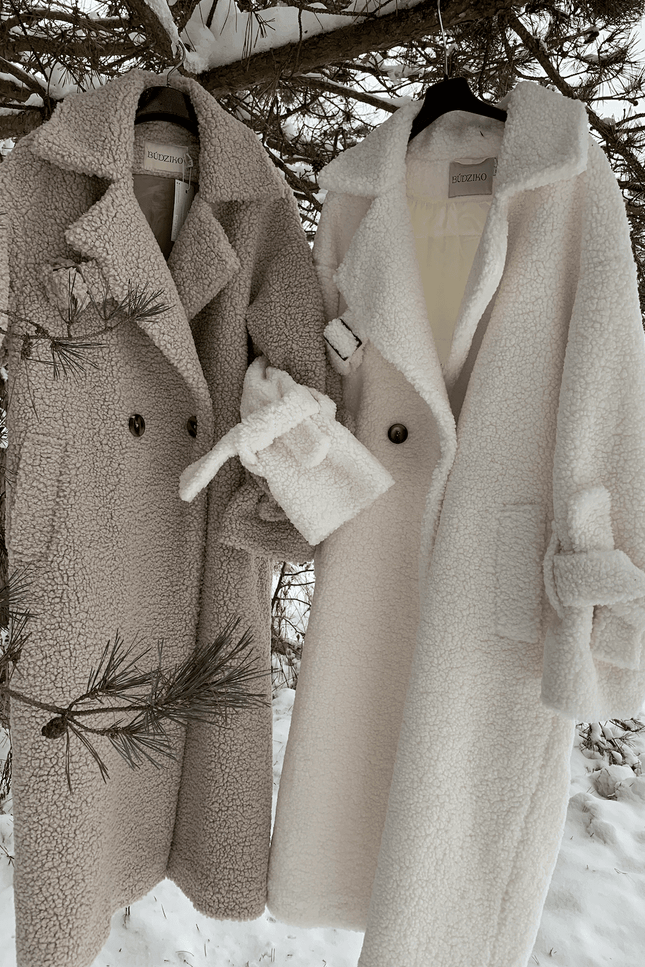 BÚDZIKO | BEIGE LONG TEDDY COAT
