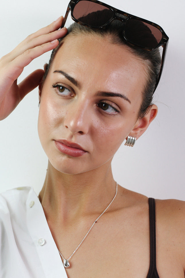 Miss Cecilia | Classic Bar Studs