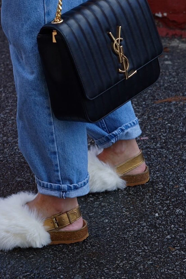 Entrudo | Covelinhas Slippers with faux fur white