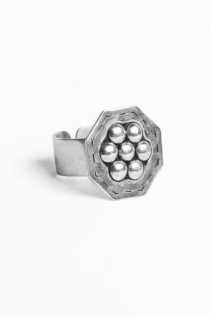 Yelli Jewels | Octo studs Ring