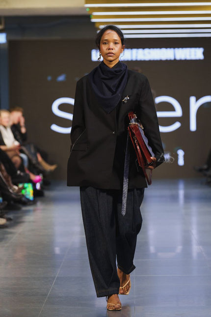 Selera | Wool Triangle Scarf