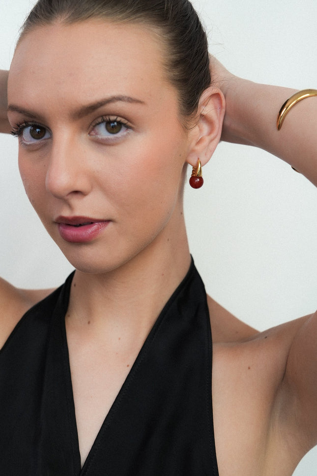 Miss Cecilia | The Sienna Hoops