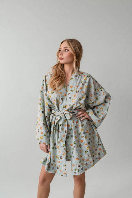 Maoconcept | Błękitne bawełniane kimono w stokrotki