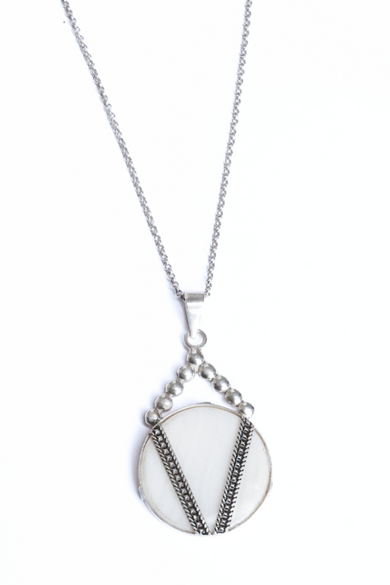 Yelli Jewels | Moonbeam Pendant Necklace