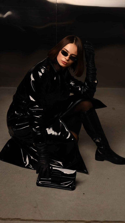 BÚDZIKO | NYC BLACK PATENT LEATHER TRENCH COAT
