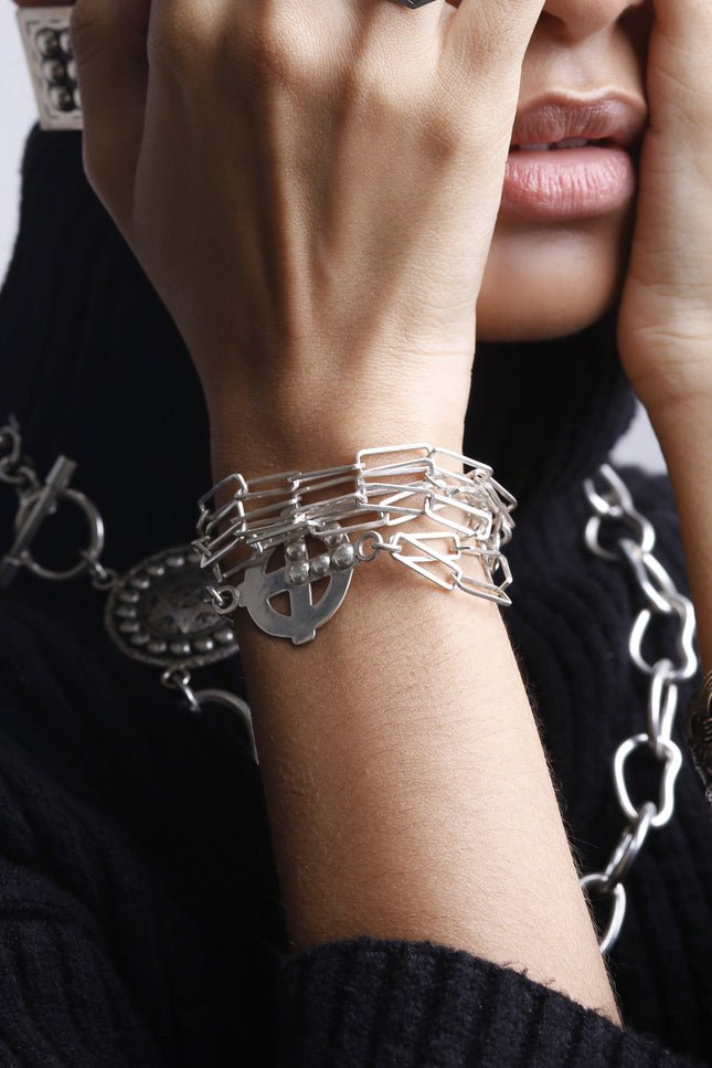 Yelli Jewels | 2-in-1 Plus Studs Chain Necklace and Bracelet