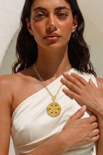 Arvino | Garnet Medallion Pendant Necklace