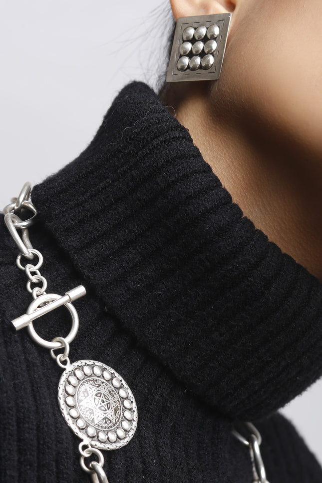 Yelli Jewels | Square Studs