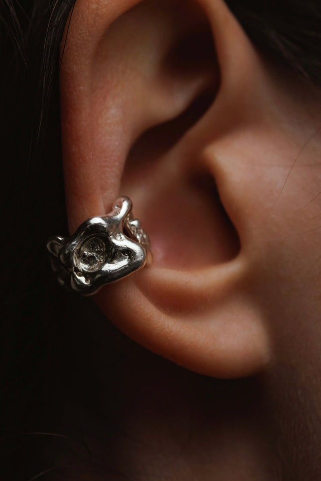 SIMA GINA | Ear Cuff - Hoops 'Wide Lava'